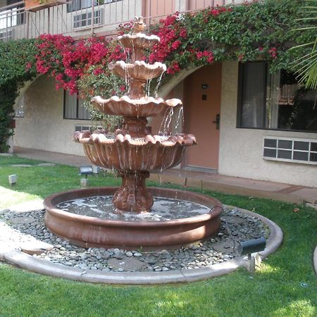 Garden Inn And Suites Glendora Esterno foto