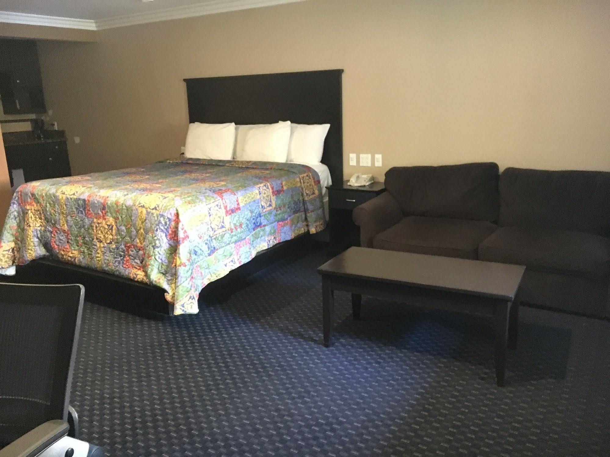 Garden Inn And Suites Glendora Esterno foto